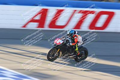 media/Jan-21-2022-Fastrack Riders (Fri) [[90b5309cc6]]/Level 4/Session 1 Front Straight/